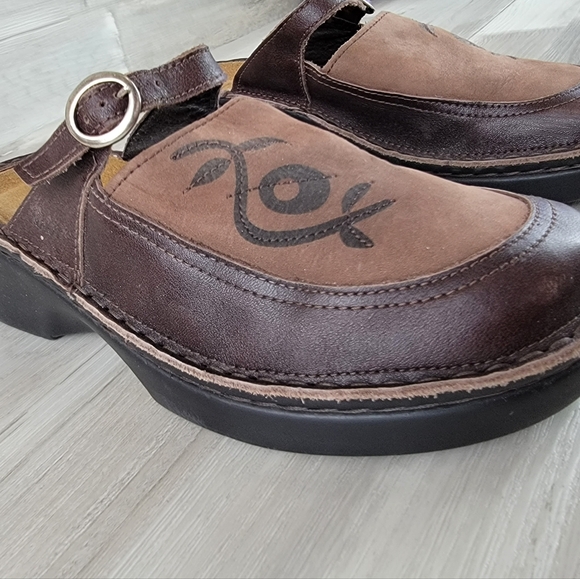 Naot Camille Brown Leather Slip-on Clog Women's Size 35 - Picture 7 of 16